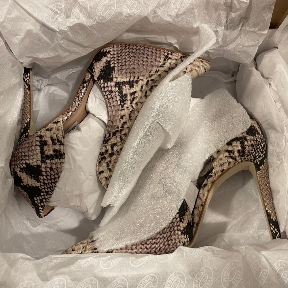 Steve Madden Dolly pump